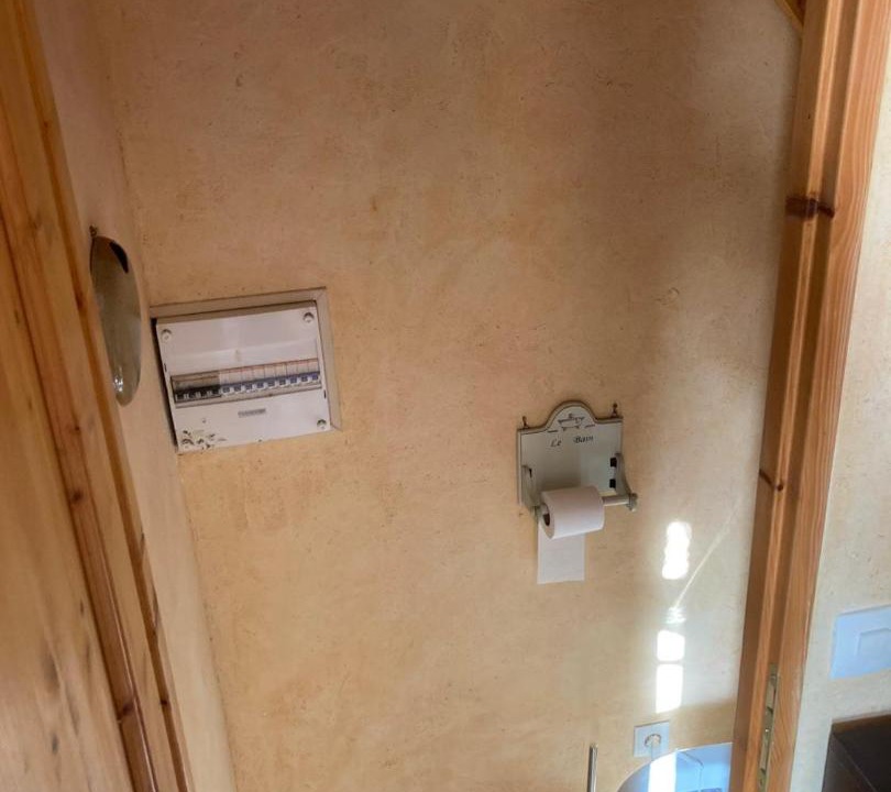 Photo of Bathroom in Savigne-lʼEveque