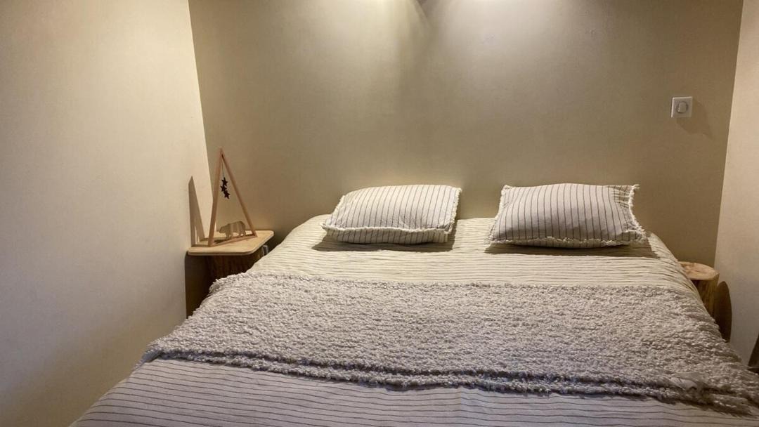 Photo of Bedroom in Saint-Dalmas