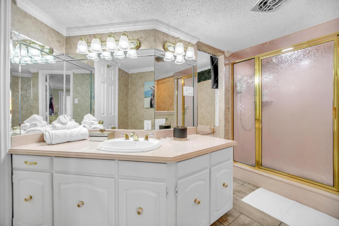 Photo of Bathroom in Ederville