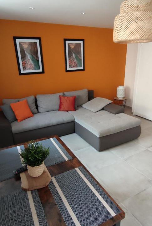 Photo of Livingroom in Saint-Martin-d'Ablois