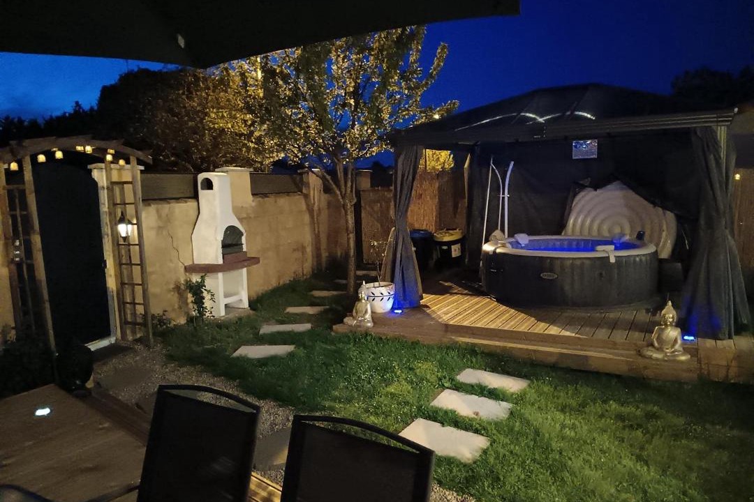 Photo of Others in Echire