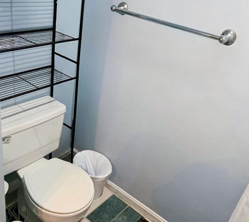 Photo of Bathroom in Hybla Valley