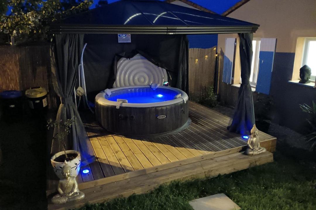 Photo of Others in Echire