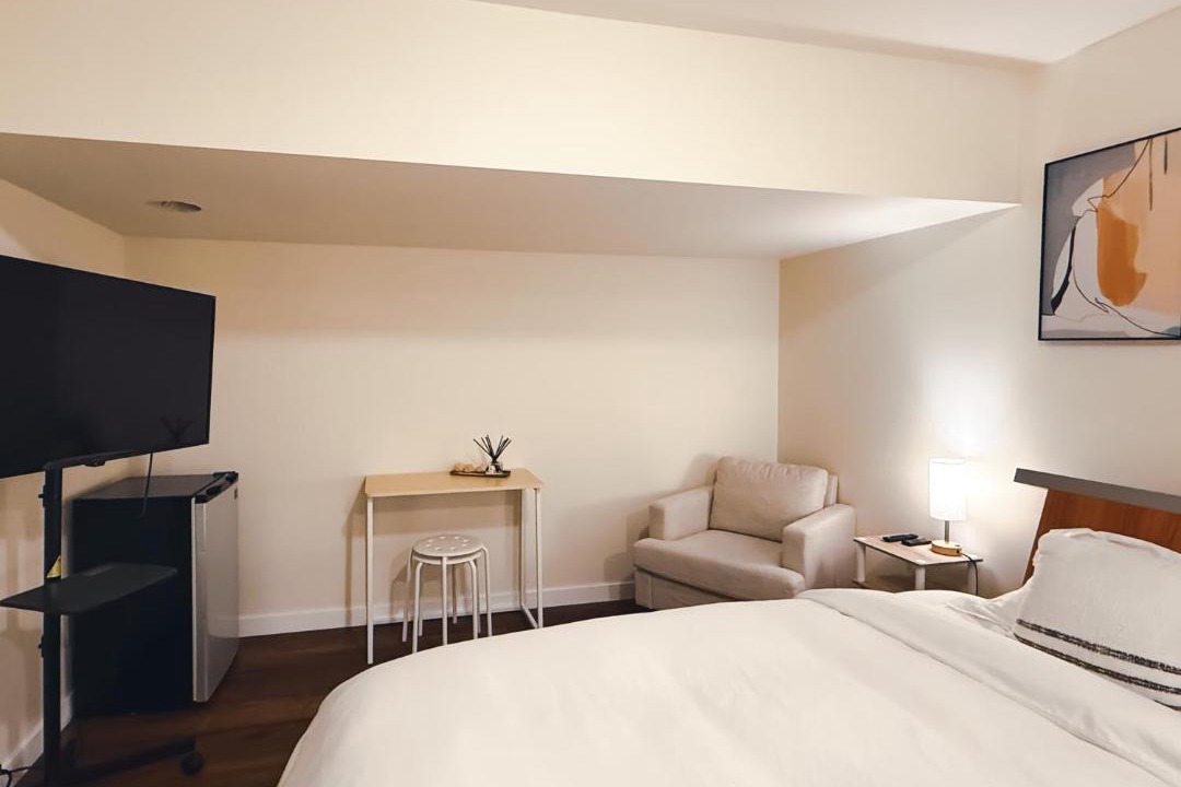 Photo of Bedroom in Northeast Bellevue