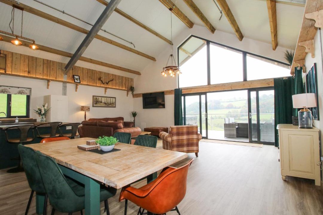 Photo of Others in Kingswood