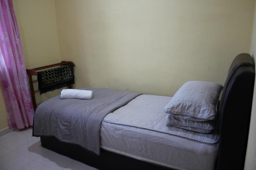 Photo of Bedroom in Kampung Hutan Chelong