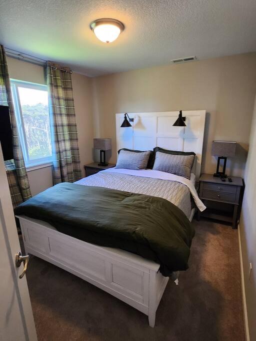 Photo of Bedroom in Lincoln City