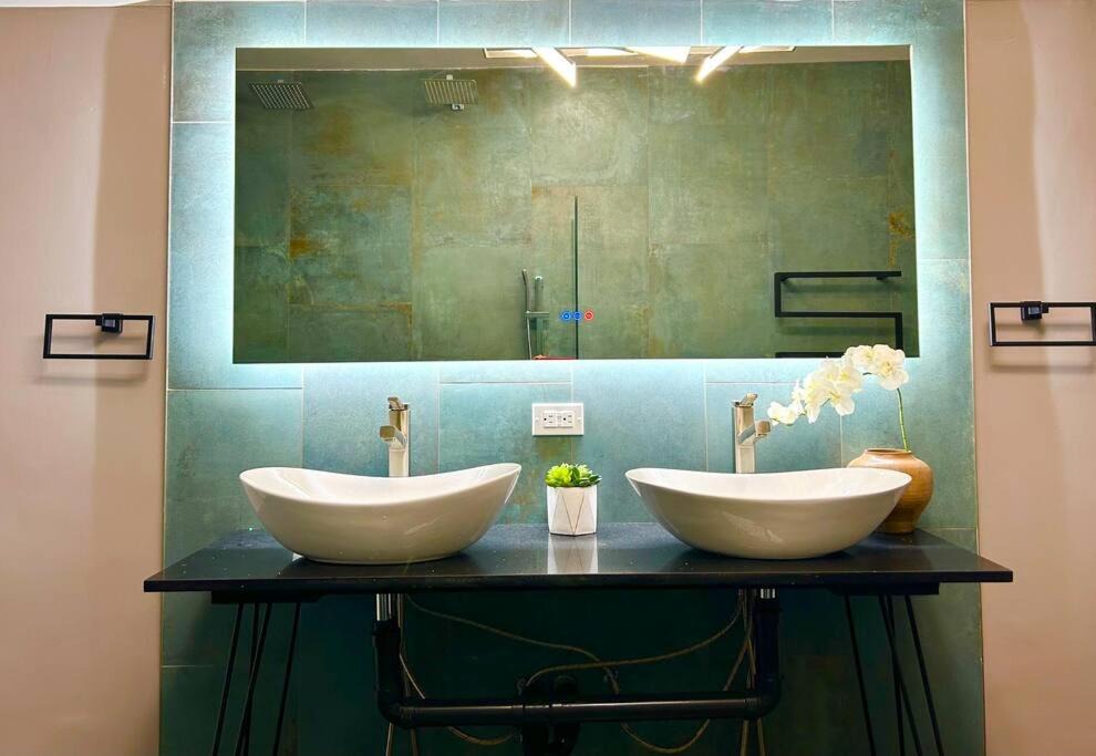 Photo of Bathroom in Campbellford