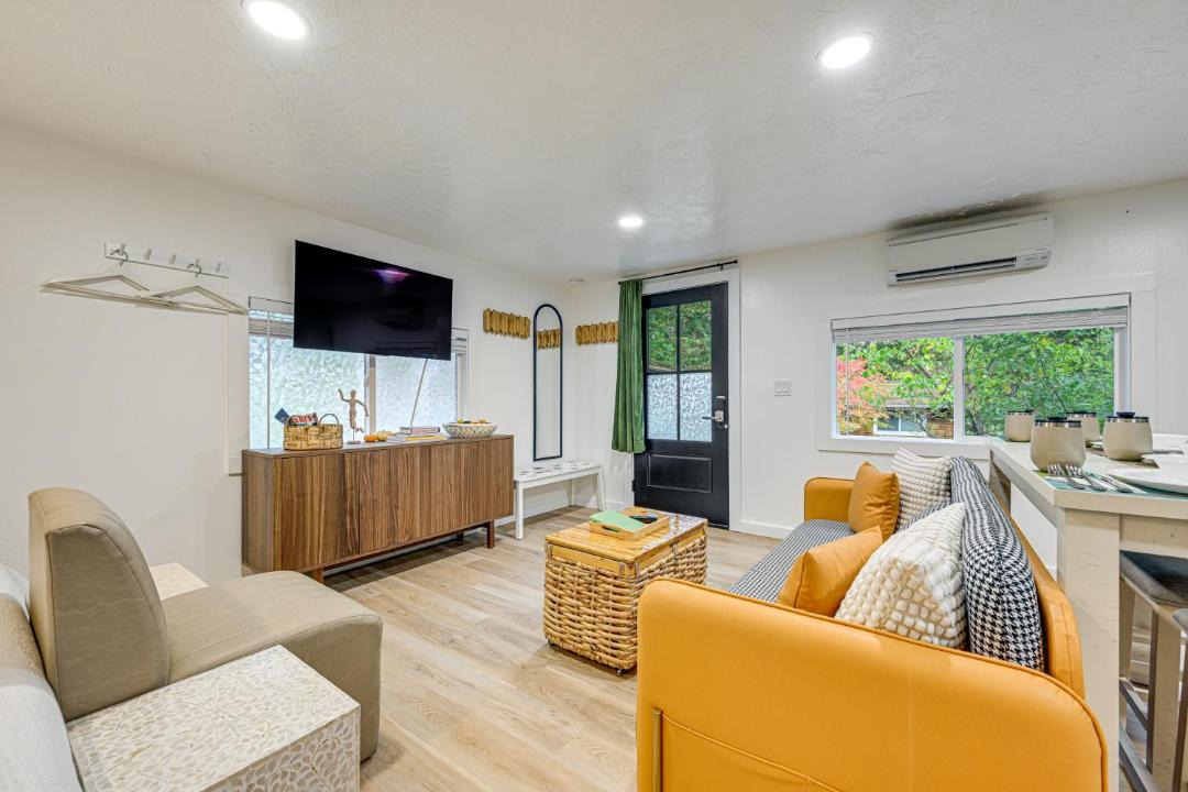 Photo of Others in East Olympia