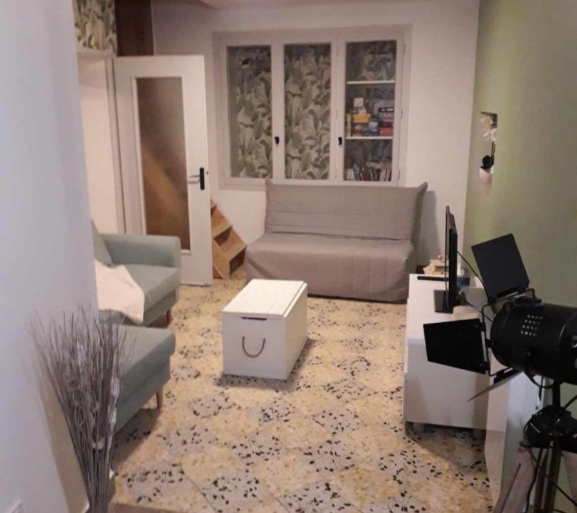 Photo of Livingroom in Saint-Julien-en-Saint-Alban