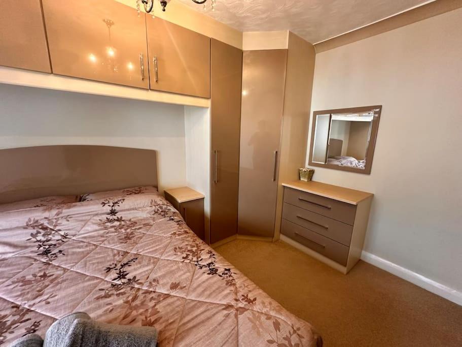Photo of Bedroom in Longlands