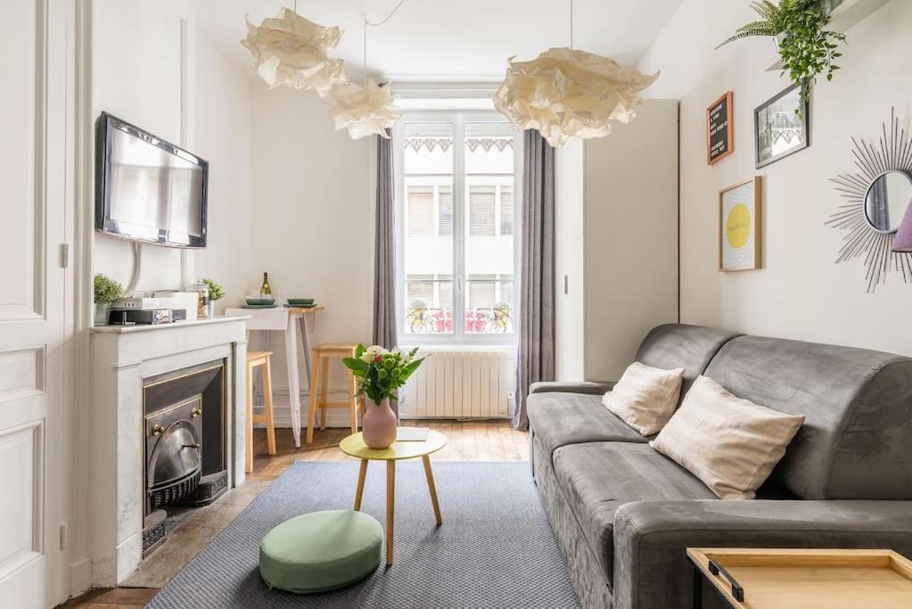 Photo of Livingroom in Jules Ferry - Recamier