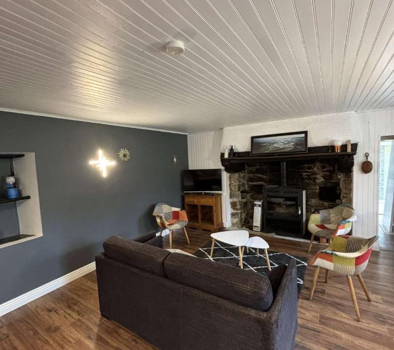 Photo of Livingroom in Plomodiern