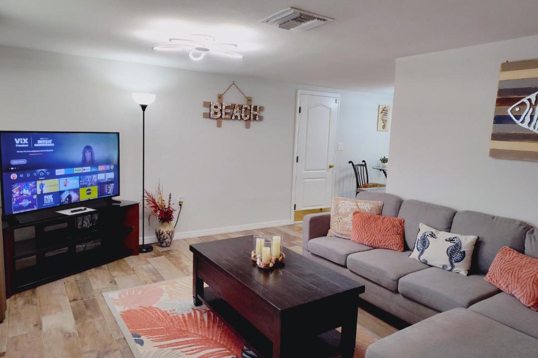 Photo of Livingroom in Regency Park