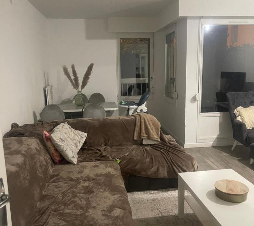 Photo of Livingroom in Charvieu-Chavagneux