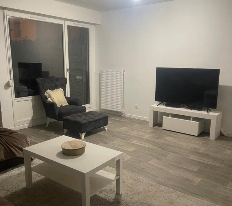 Photo of Livingroom in Charvieu-Chavagneux