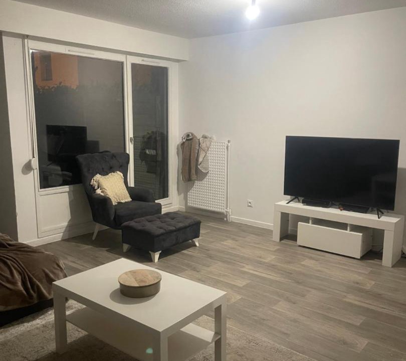 Photo of Livingroom in Charvieu-Chavagneux