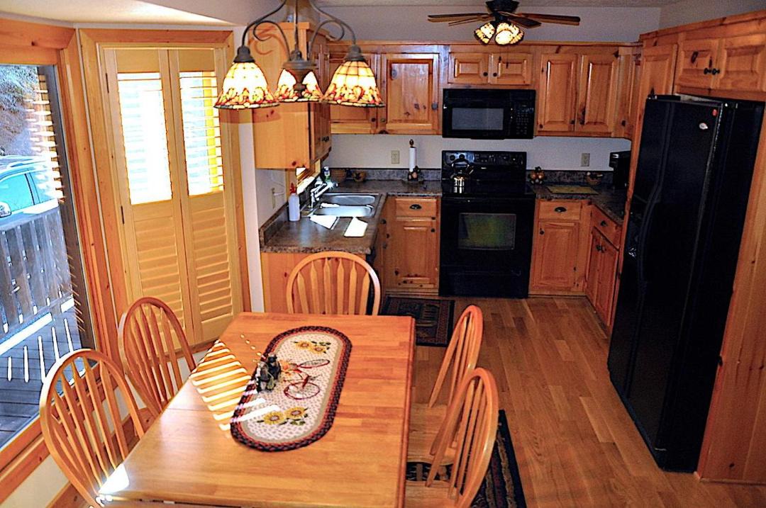 Photo of Kitchen in Young Harris