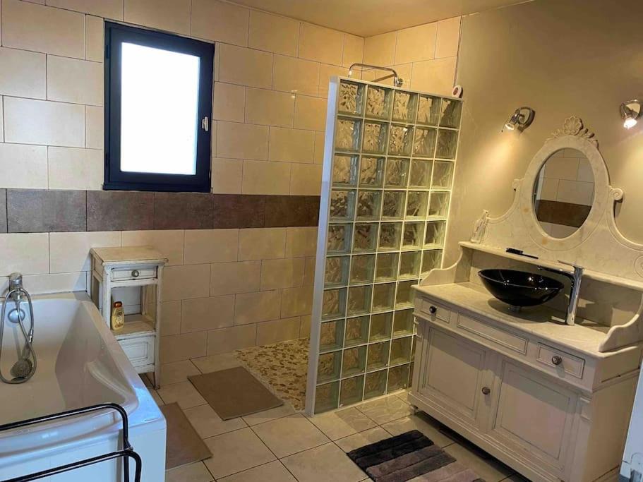 Photo of Bathroom in Croisilles