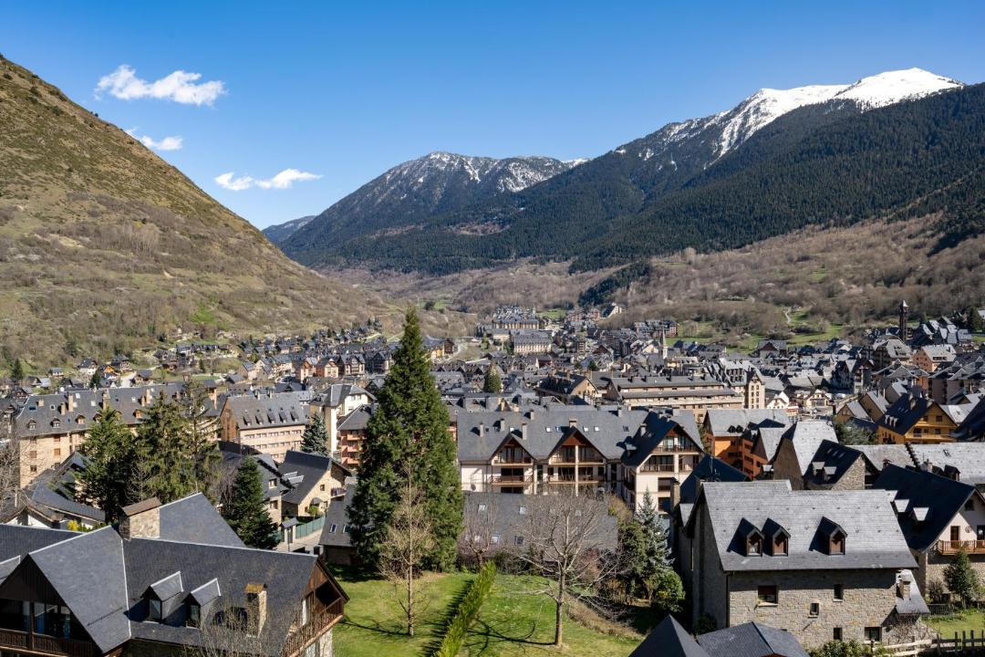 Photo of Buildings in Vielha