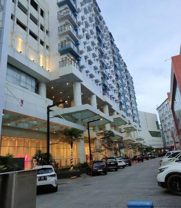 Photo of Buildings in Balikpapan