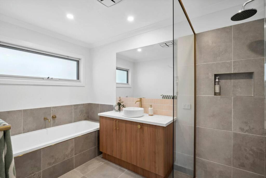 Photo of Bathroom in Curlewis