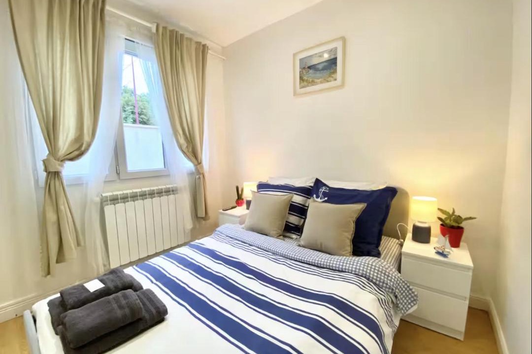 Photo of Bedroom in Bezons