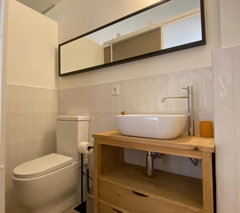 Photo of Bathroom in Monells