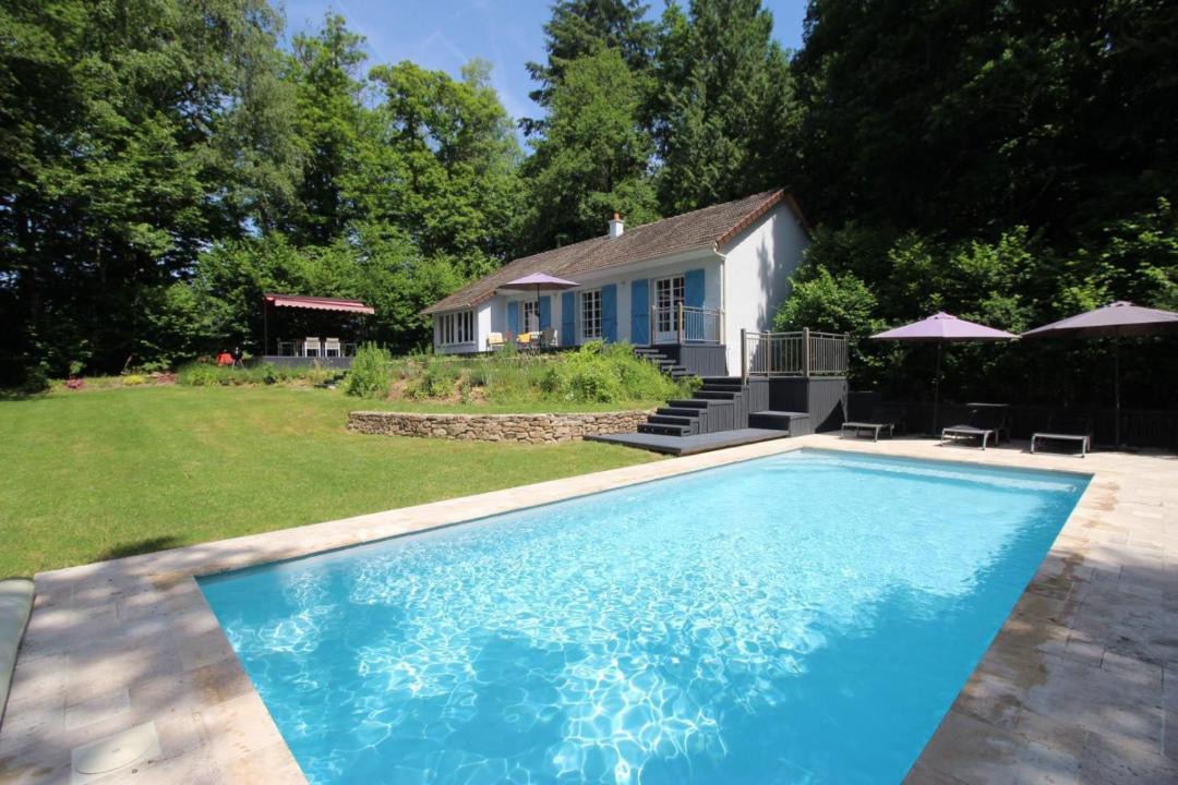 Photo of Others in Thouron