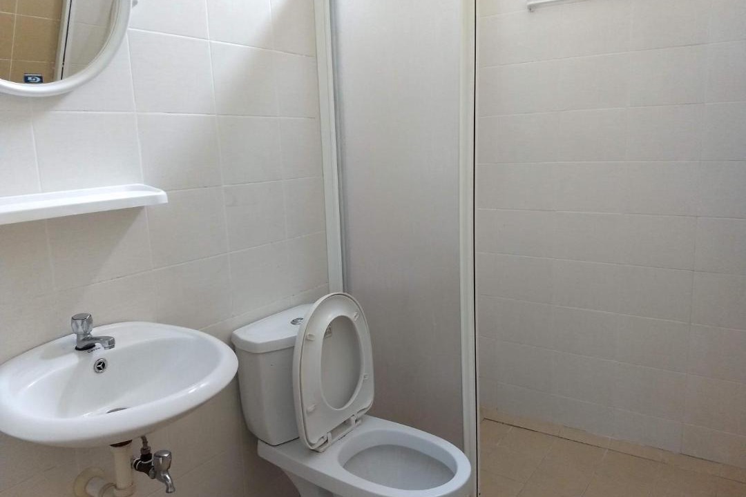 Photo of Bathroom in Kampung Batu Uban