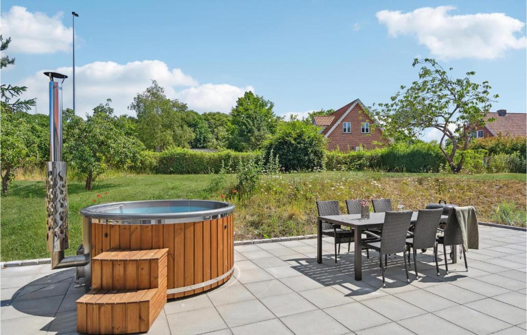 Photo of Others in Asaa