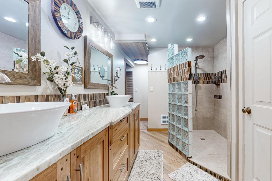 Photo of Bathroom in Clinton