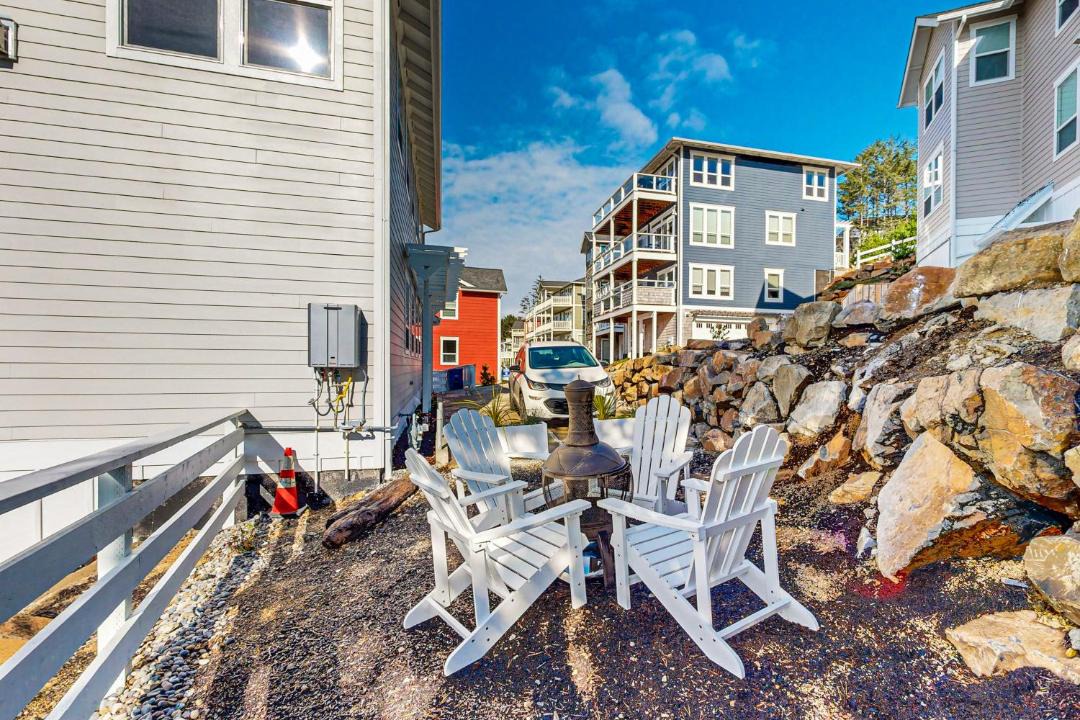 Photo of Others in Nelscott