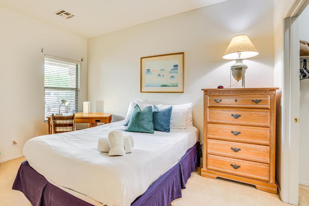 Photo of Bedroom in Legend Trail