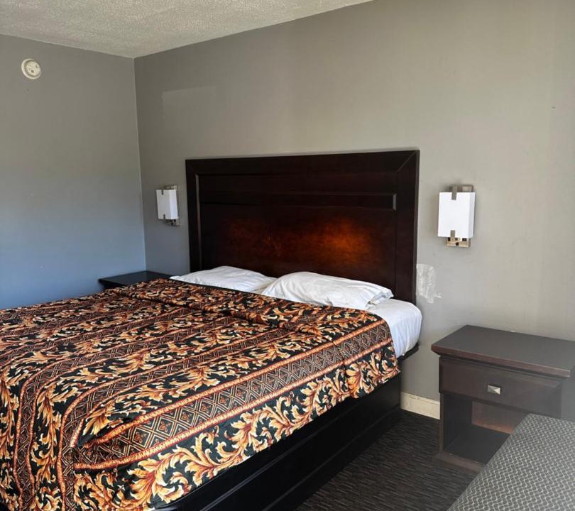 Photo of Bedroom in Budlong Woods