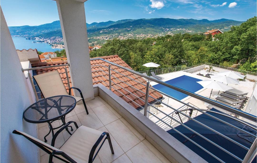 Photo of Patio Balcony in Rubesi
