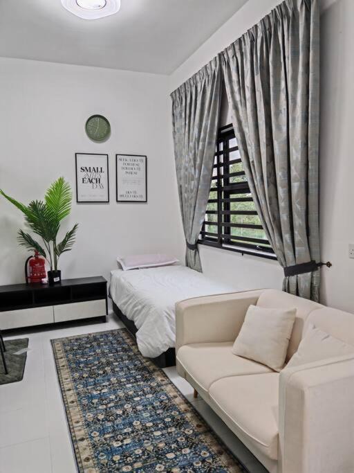 Photo of Others in Bota