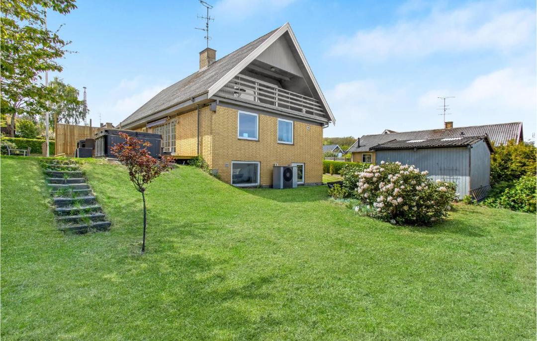 Photo of Others in Sandkaas