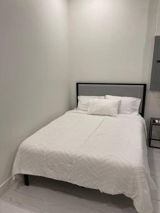 Photo of Bedroom in Sunshine