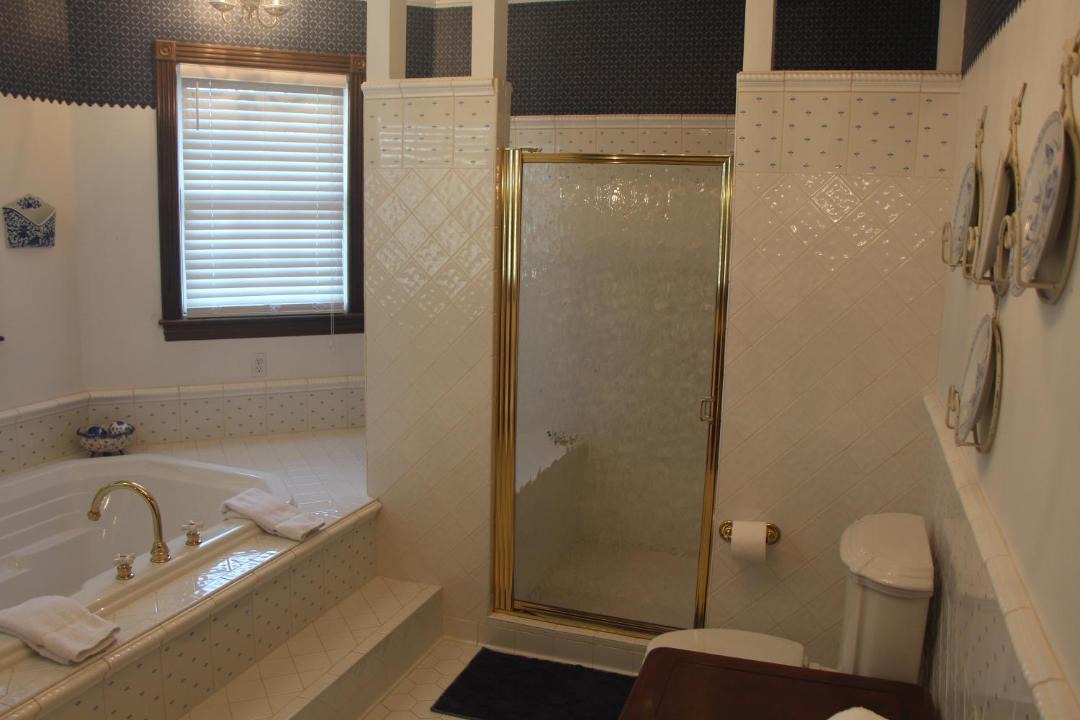 Photo of Bathroom in Gentry