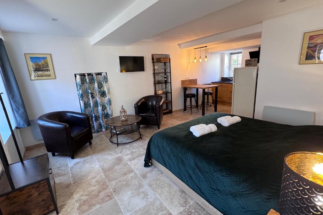 Photo of Bedroom in Pommard