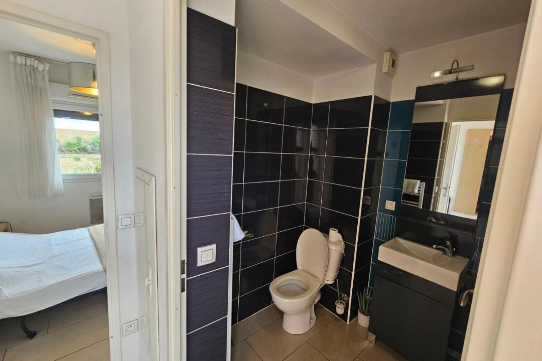 Photo of Bathroom in Les Arcades