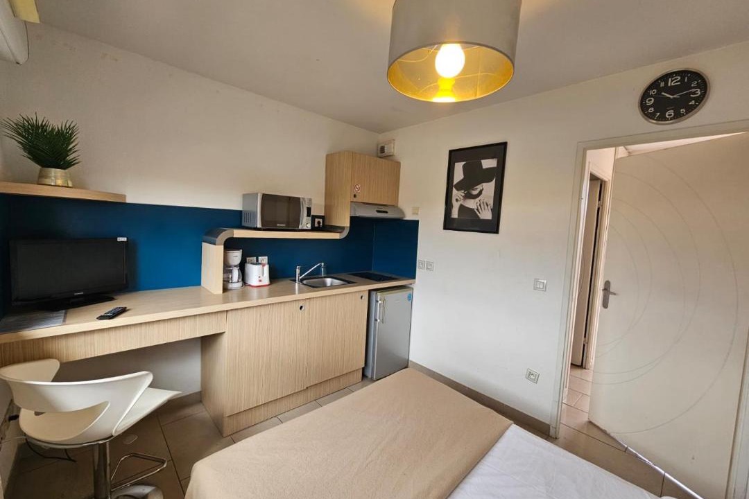 Photo of Others in Les Arcades