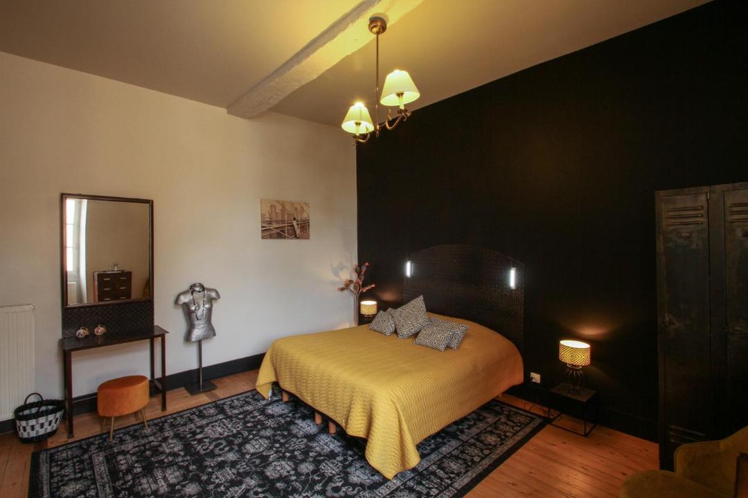 Photo of Bedroom in Noyers-sur-Serein