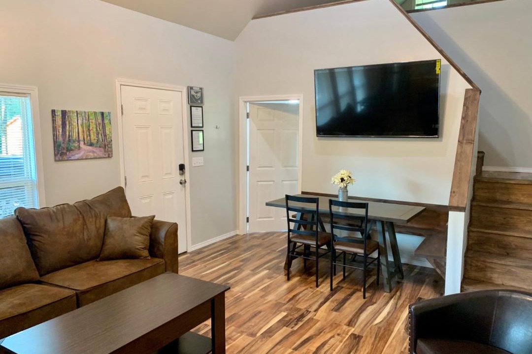 Photo of Others in Jamestown