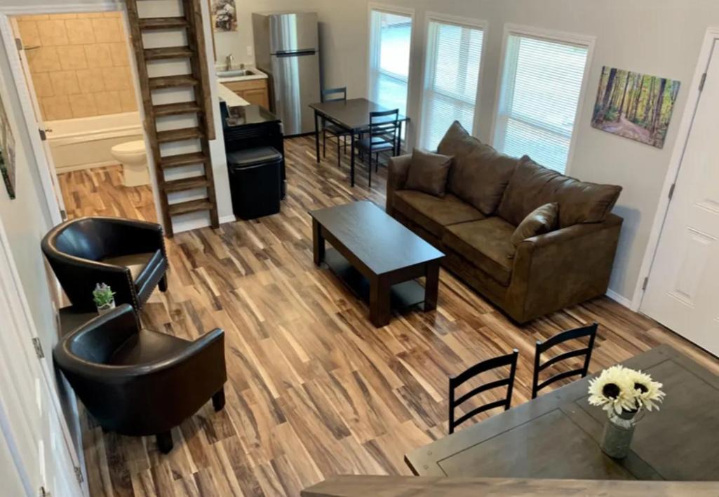 Photo of Others in Jamestown