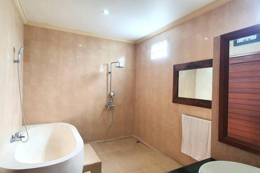 Photo of Bathroom in Tibubeneng