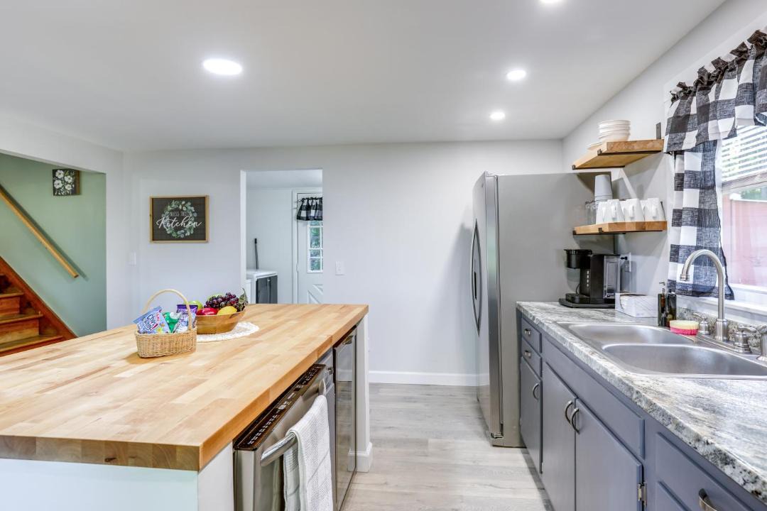 Photo of Kitchen in Town of Reading