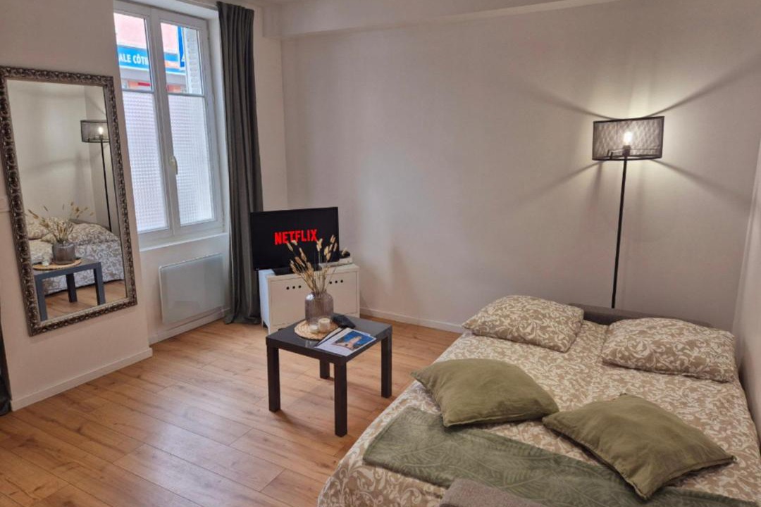 Photo of Bedroom in Miribel