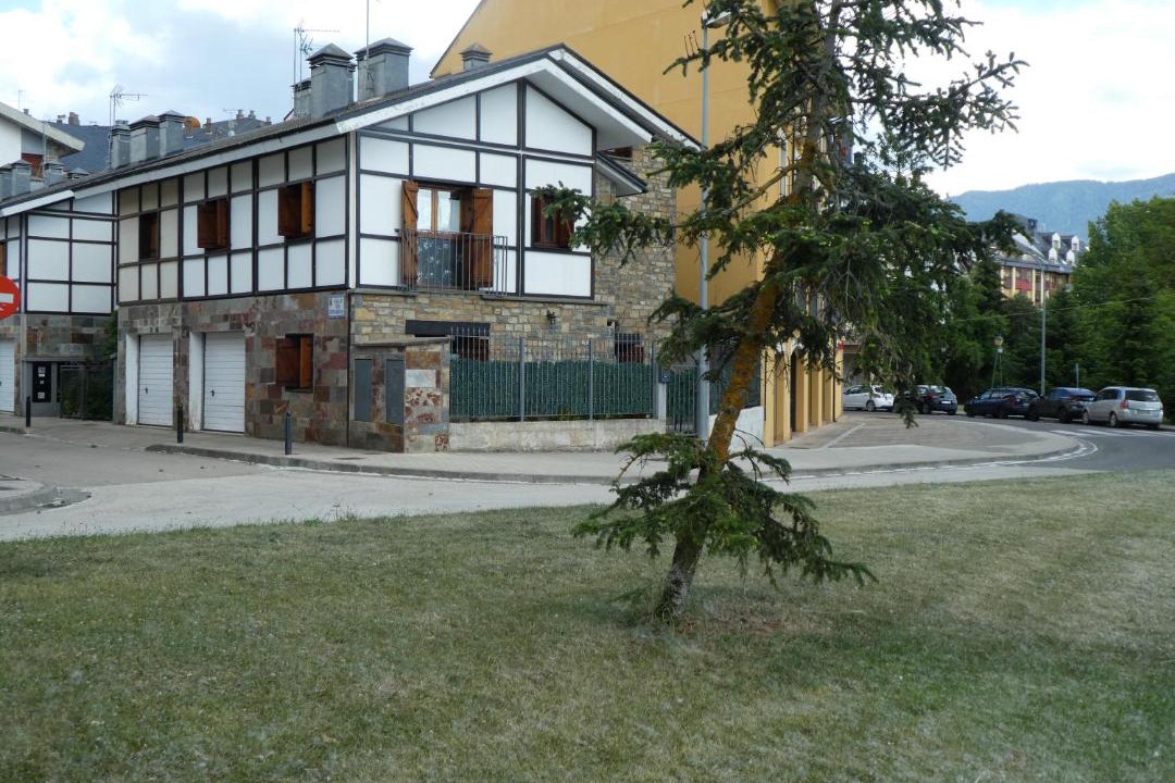 Photo of Others in Jaca